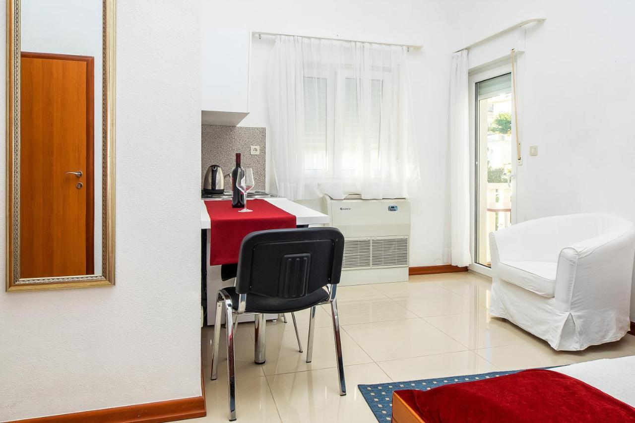 Apartments Toni 2000 珀德垂那 外观 照片